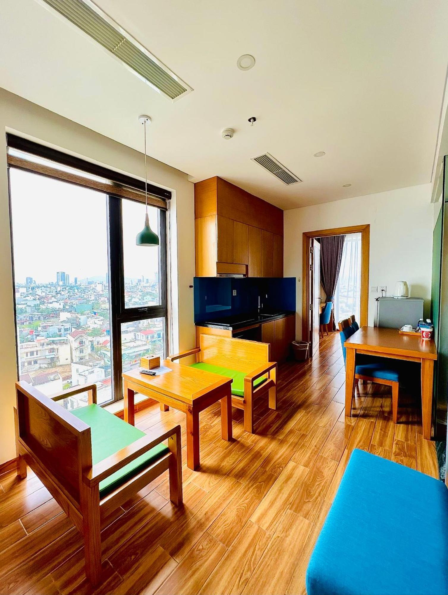 Seashore Hotel & Apartment Дананг Экстерьер фото